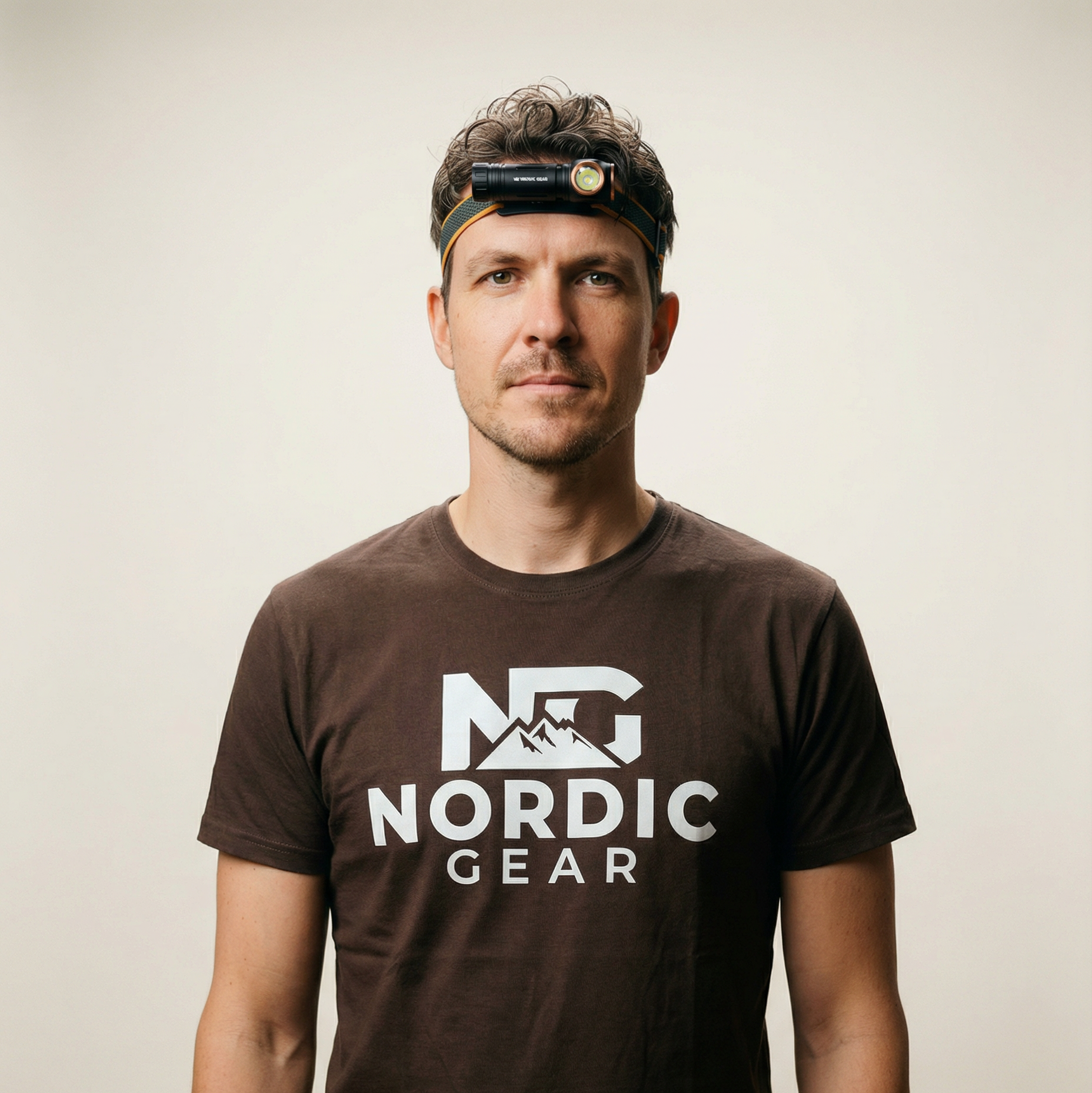 Nordic Gear™ Genopladelig Pandelampe 1000 lumen Nordic Gear