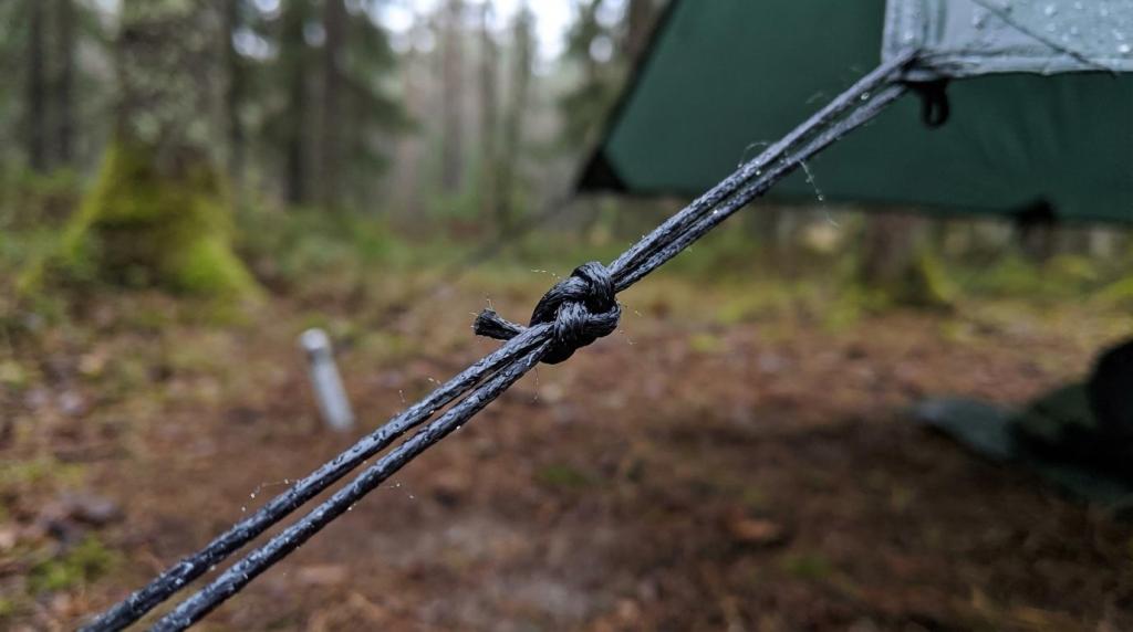 Kom i gang med tarp: 7 opsætninger til læ og regn på vandreturen